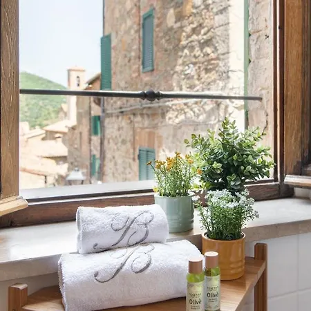 Il Borghetto - La Ghibellina Townhouse شقة